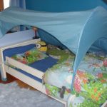 foto di lettino per bambini con sponde