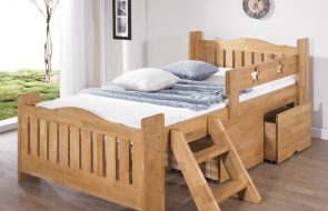 letto per bambini in legno