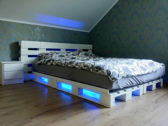 letto con retroilluminazione