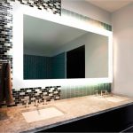 specchio con design retroilluminato