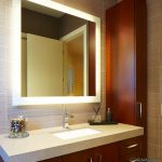 illuminazione dello specchio del bagno