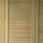 mobiletto in legno foto
