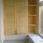 immagini di armadio sul balcone