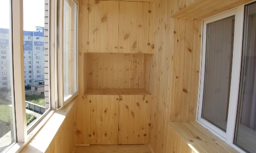 armadi a loggia in legno