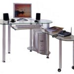 scrivania moderna per computer