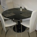 design dell'altezza standard del tavolo