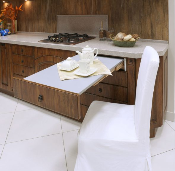 design del tavolo estraibile