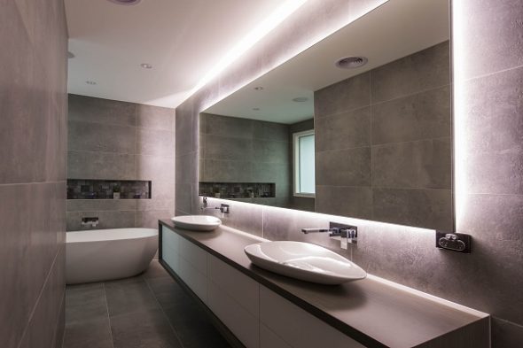 specchio con illuminazione interna
