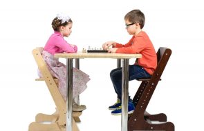 Mobili per bambini Sedia ortopedica Little Humpbacked Horse