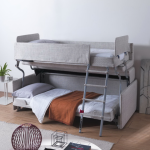 Divano trasformabile in letto a castello all'interno