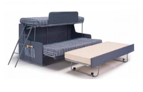 Il divano si trasforma in un letto a castello a tre letti