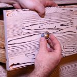 Utilizziamo diverse tecnologie per l'invecchiamento manuale dei mobili
