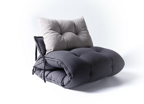Poltrona con pouf