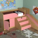 Letto a soppalco con zona lavoro Kuzya