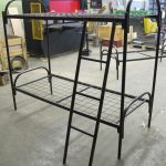 Letto a castello in metallo nero