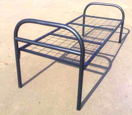 Letto singolo in metallo