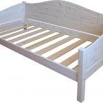 Letto singolo in pino careliano