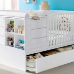 lettino per bambini con fasciatoio