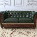 divano in pelle verde