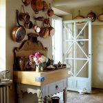 Mobili invecchiati in stile moderno