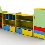 Porta giocattoli con ripiani e cassetti colorati
