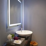 specchio in bagno
