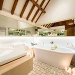 specchio in bagno