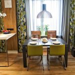 Zona pranzo nella cucina di un appartamento bilocale