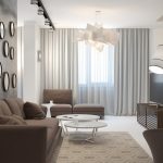 divano nell'interno del soggiorno