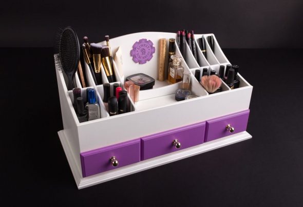 grande cassettiera per cosmetici