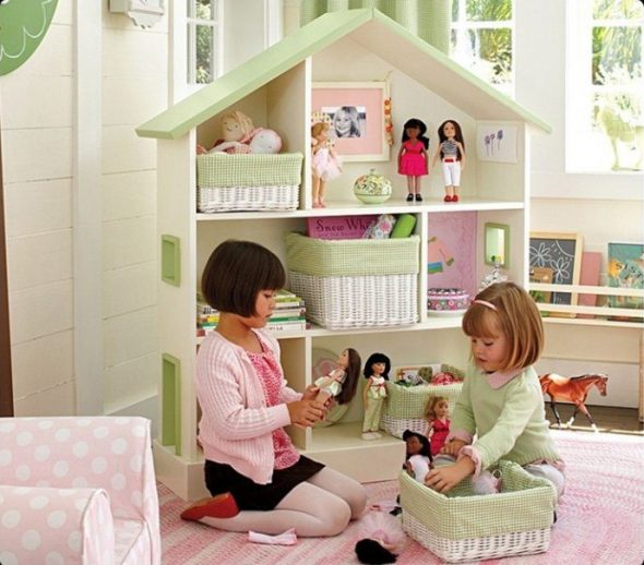 scaffale per la casa delle ragazze