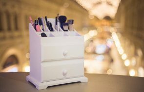 cassettiera per riporre cosmetici