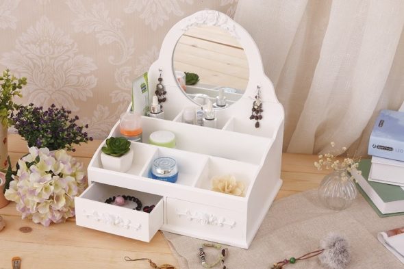 cassettiera cosmetica con specchio
