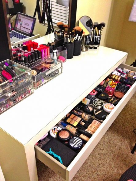 cassettiera cosmetica
