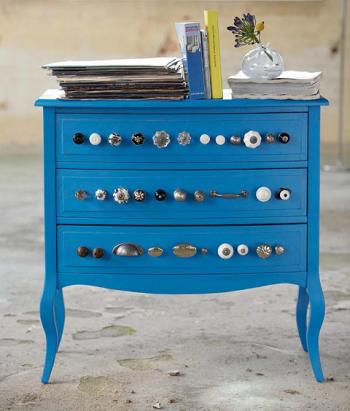 cassettiera con maniglie diverse