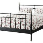 letto nero in ferro battuto