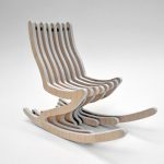 sedia di design in compensato