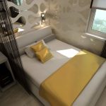 letto matrimoniale vicino alla finestra