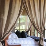 baldacchino sopra il letto