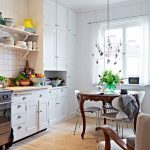 opzione economica per rifinire una cucina con soggiorno