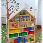 mensola per casa dei bambini