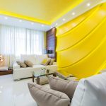 combinazione di colore giallo all'interno