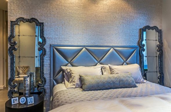 camera da letto con specchi