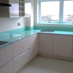 cucina con superficie lucida
