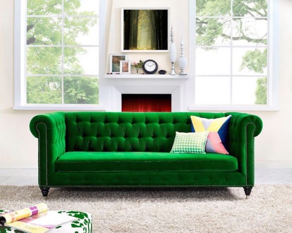 divano verde all'interno