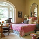 specchio nel design della camera da letto