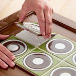 Decorazione fai da te per mobili o mensole da cucina