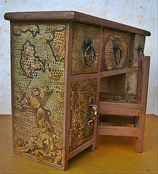 Decorazione fai da te di mobili - Cassettiera