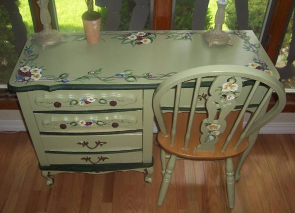 Decorare mobili vecchi