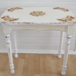 Decoupage di un vecchio tavolo